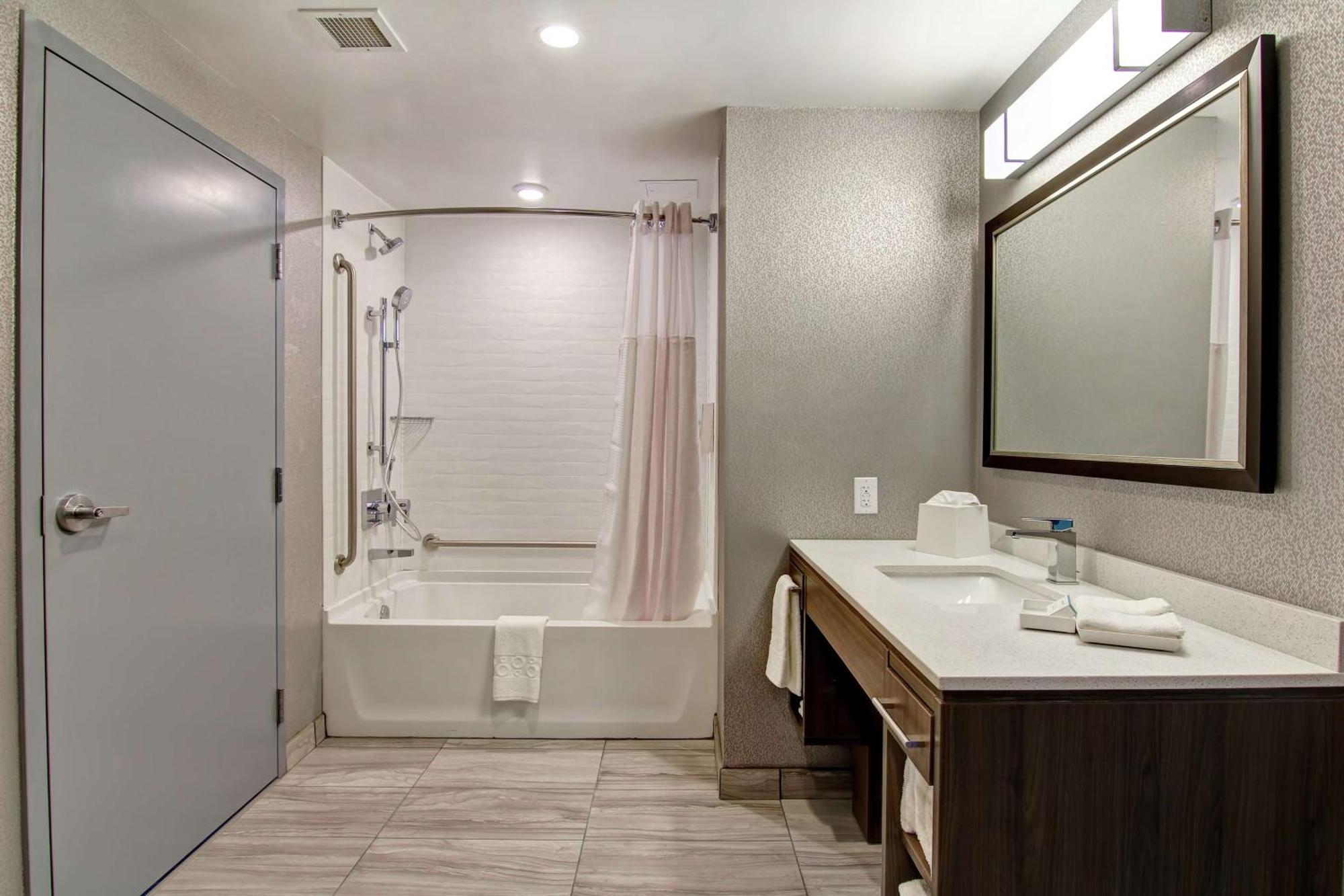 Home2 Suites By Hilton Edmonton South Exterior foto
